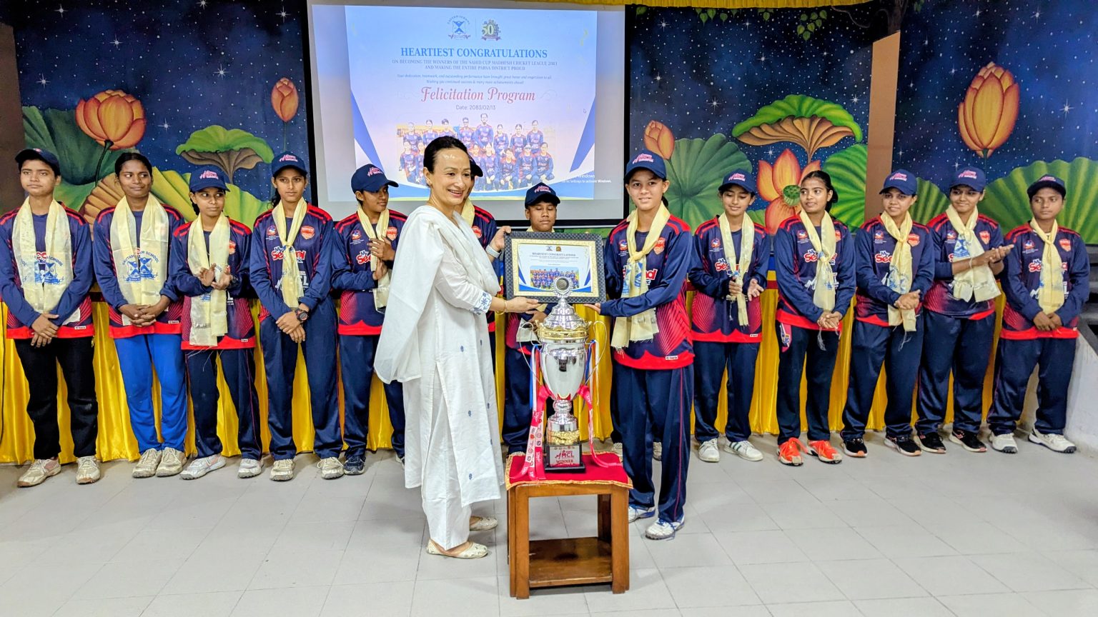 गौतम माध्यमिक विद्यालयद्वरा शहिद कप विजेता महिला क्रिकेटलाई सम्मान