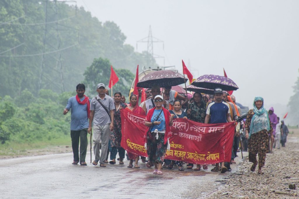 चौथो दिन लालबन्दी पुग्यो मिटरब्याजविरुद्धको पैदल न्याय मार्च, एक साताभित्र काठमाडौँ पुग्ने लक्ष्य